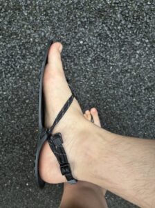 GENESISのソールの厚みはわずか5mm前後